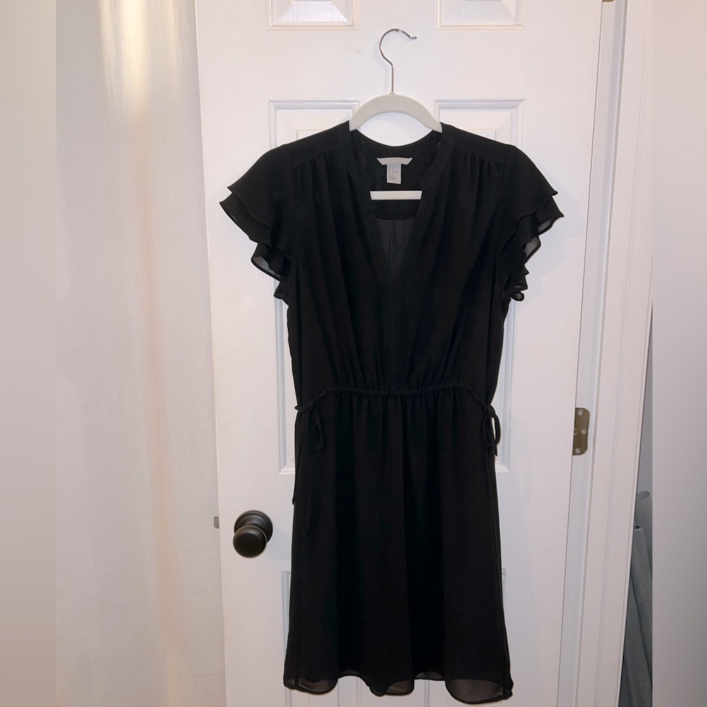 H&M Black Short Sleeve Cinch Waist Dress